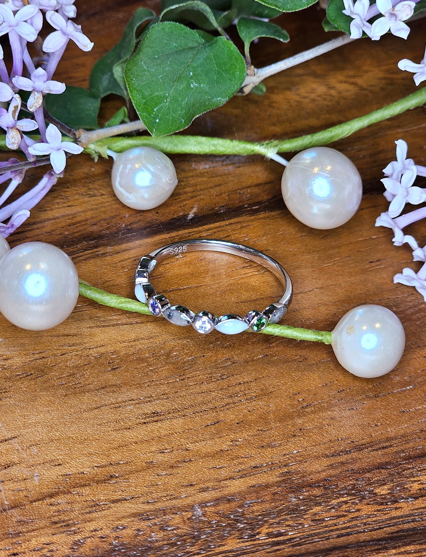 Anillo con piedra de nacimiento