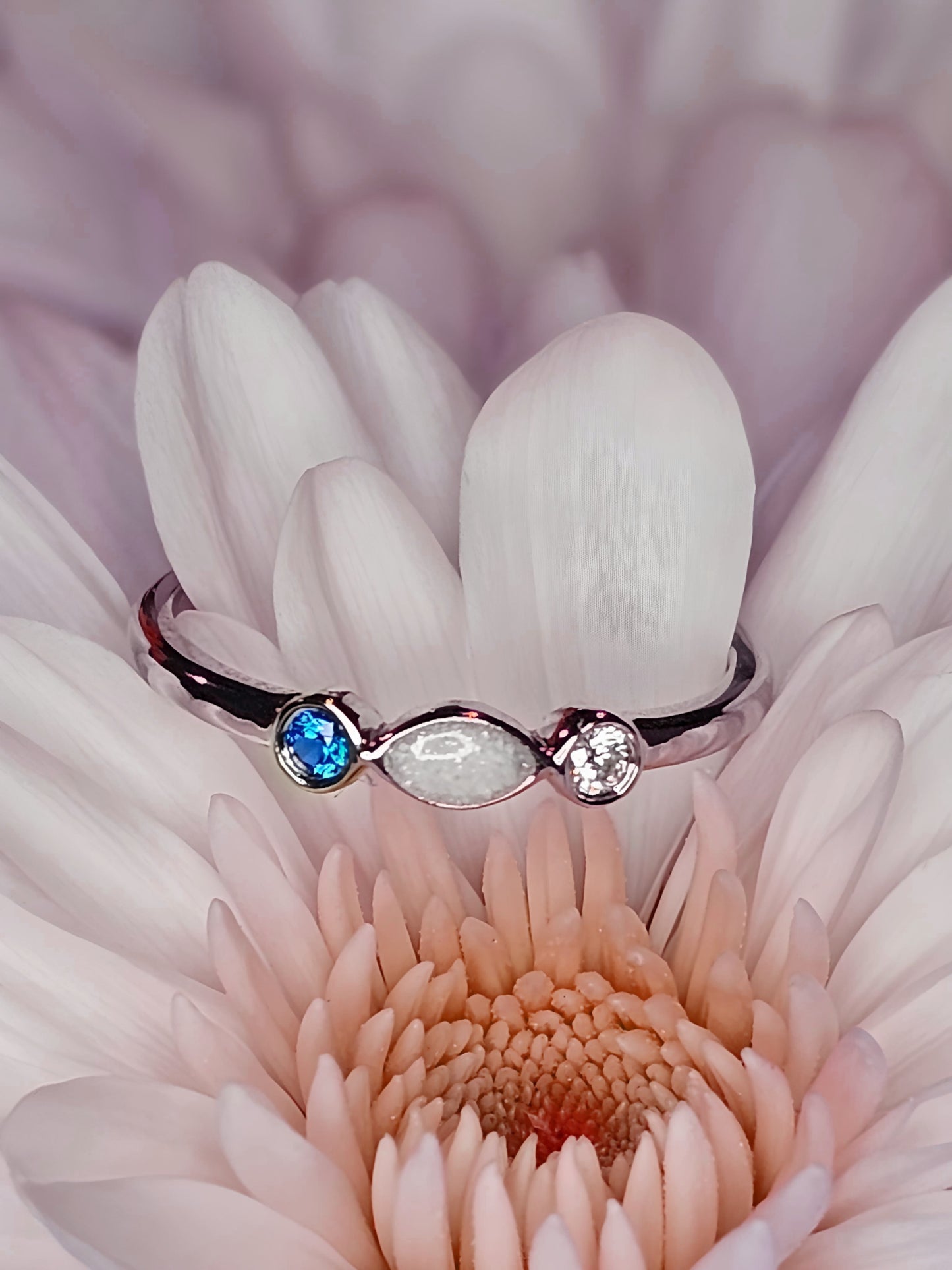 Anillo con 2 piedras de nacimiento