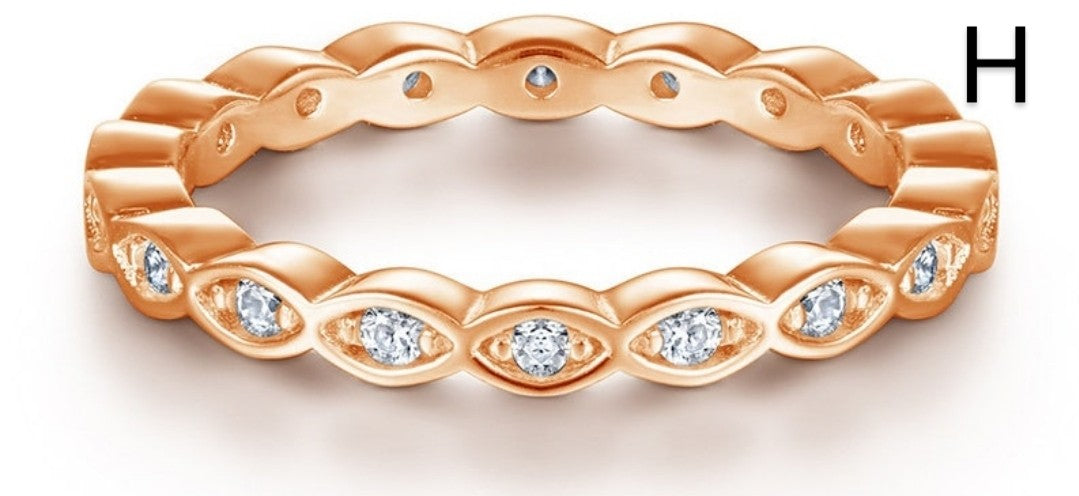 Anillo apilable con acento