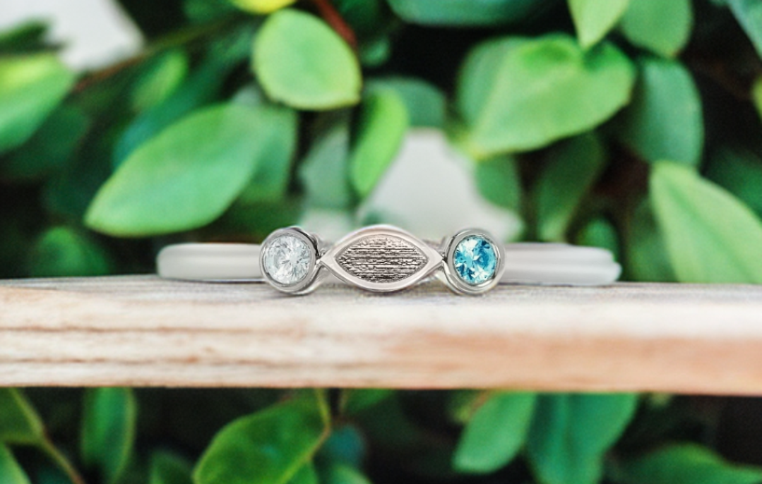 Anillo con 2 piedras de nacimiento