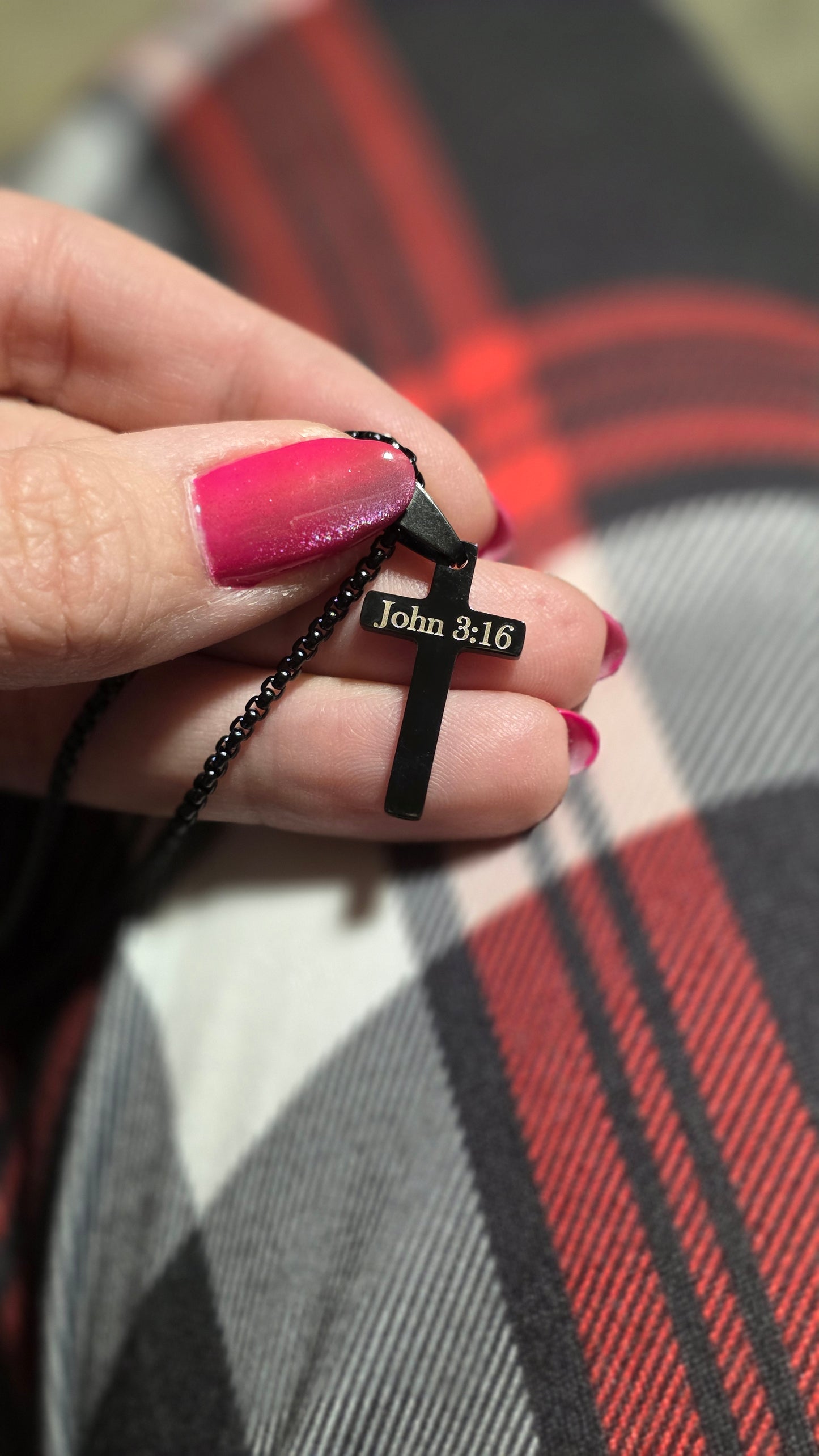 Black Cross "22 inch Chain